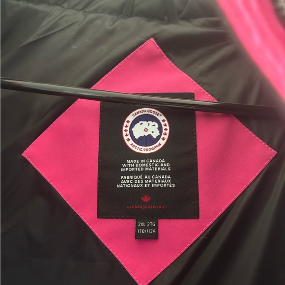 Canada Goose Vest - Picture 6 of 14